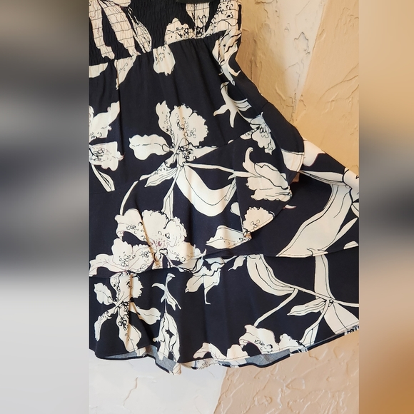 CAbi Isabel Orchid Print Tiered Skirt NWOT - Picture 5 of 7